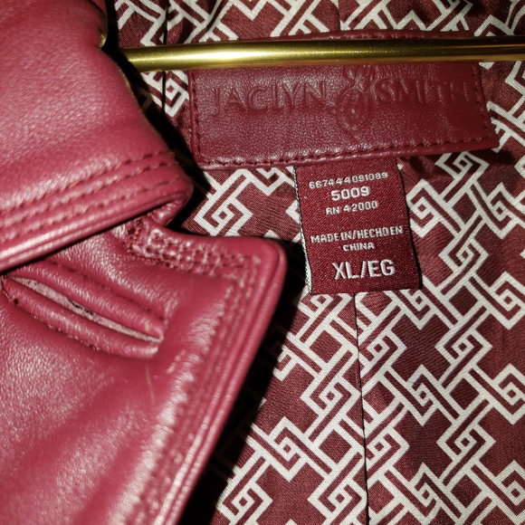 Leather jacket - Picture 3 of 3